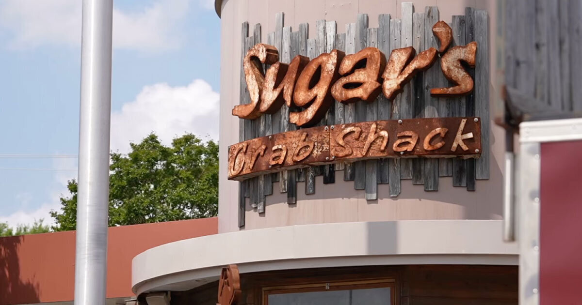 Masked Gunman Killed by Employee During Attempted Robbery at Sugar’s Crab Shack