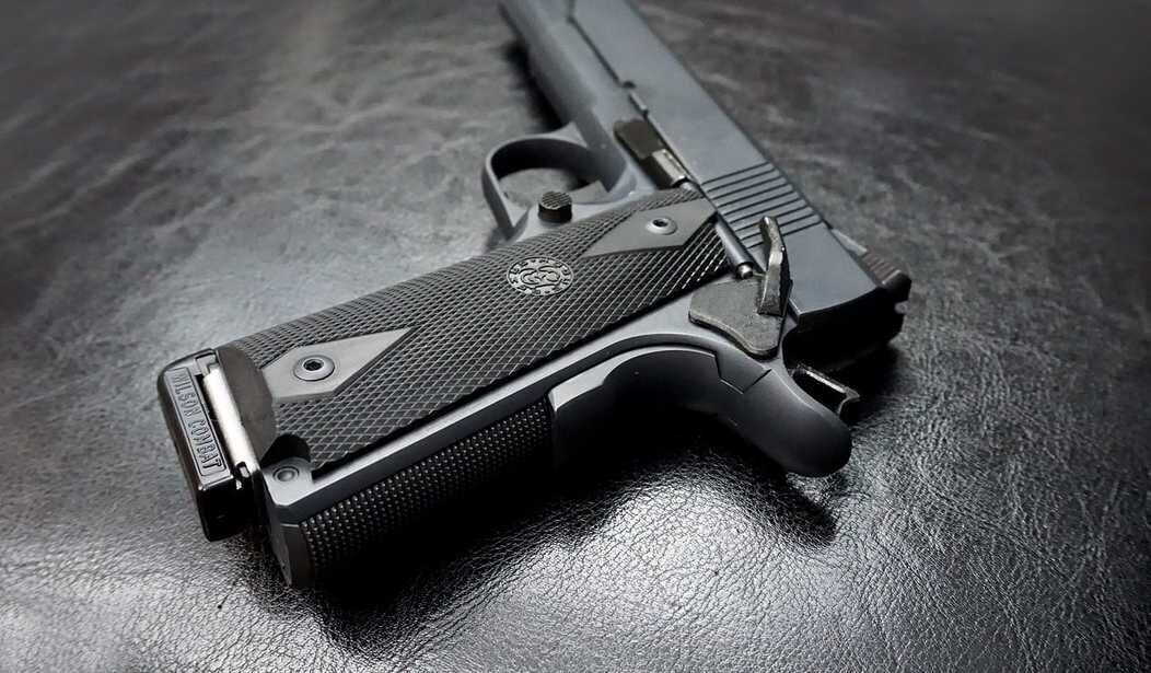 Cincinnati Mayor Blames Ohio's 'Crazy' Gun Laws for Violent Crime