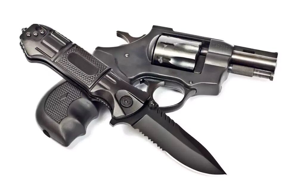 Another Bad Guy Brings A Knife To A Gunfight