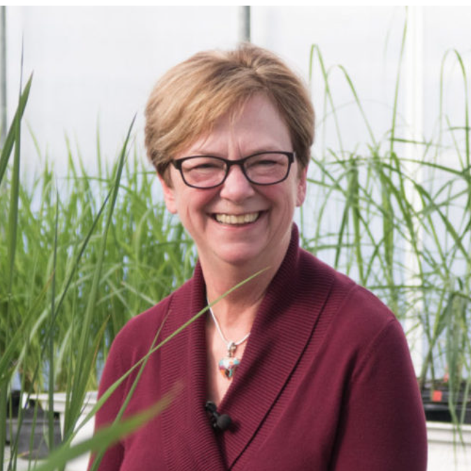 Keynote Speaker: Dr. Jan Leach