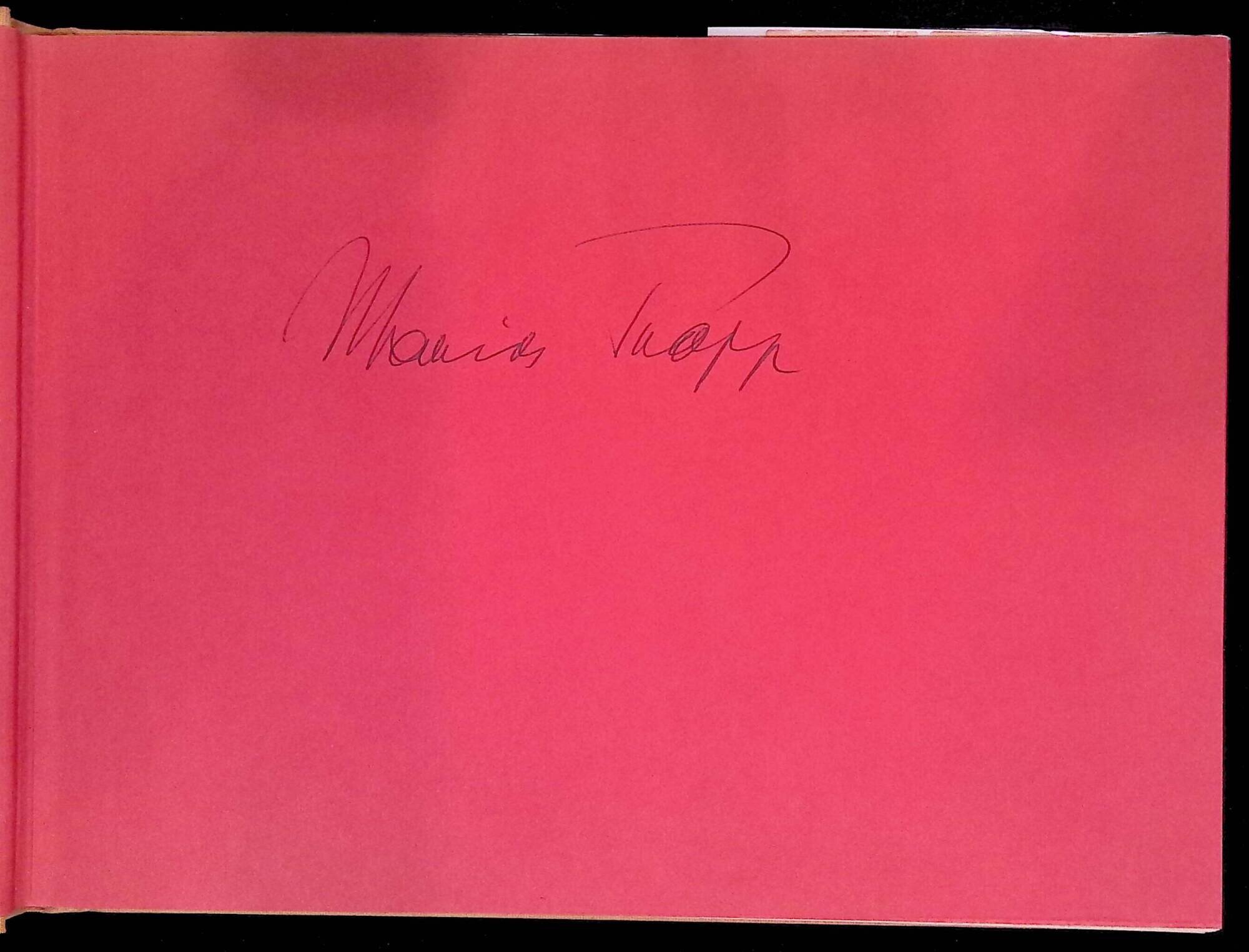 Maria von Trapp signature