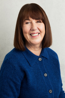 Headshot of author Sarah Mellor