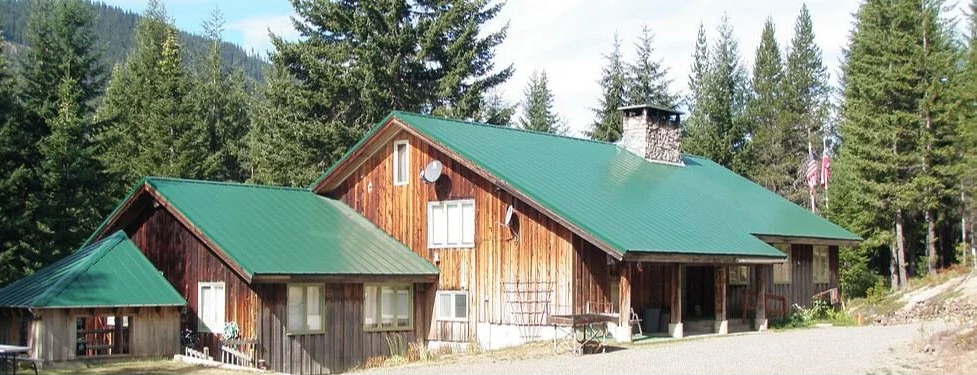 Trollhaugen Lodge on Stampede Pass