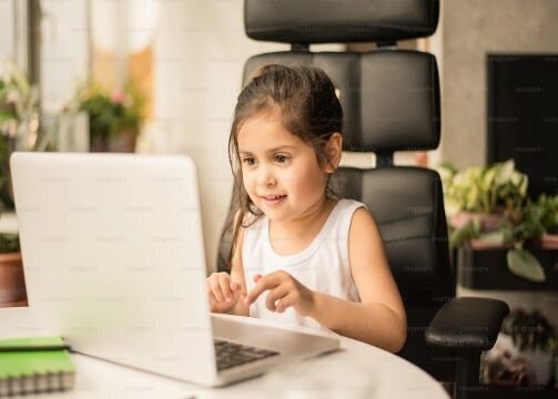 Initiation &agrave; la langue fran&ccedil;aise (4-7 ans)